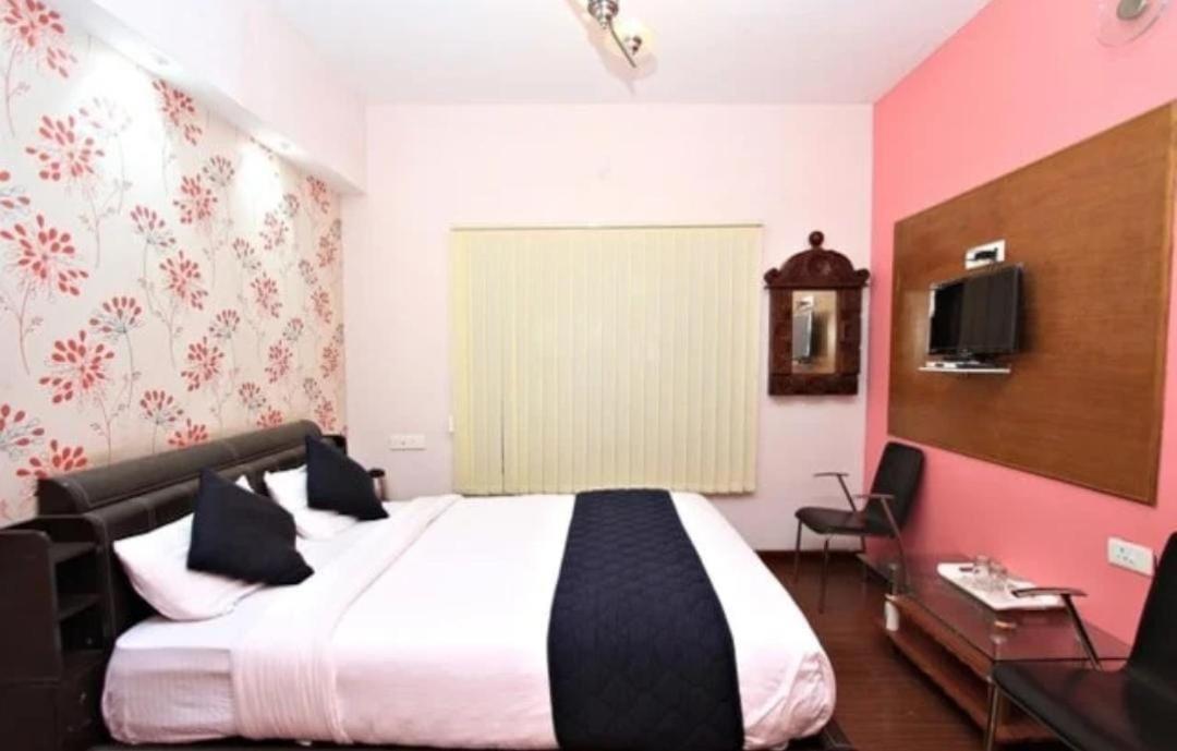Savi'S Home Stay Udagamandalam Room photo